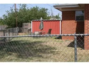 136 Sumner, Altus, OK 73521 photo 22