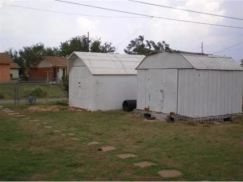 517 Saturn, Altus, OK 73521 photo 14
