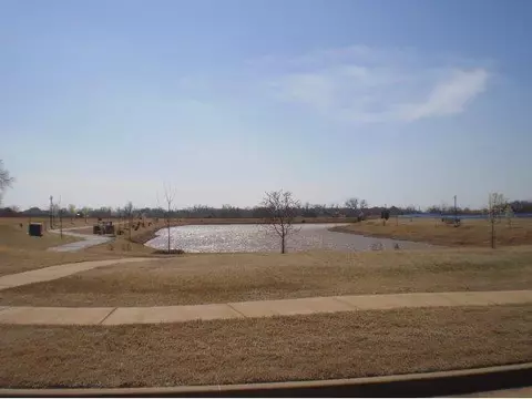 Undisclosed, Moore, OK 73160 photo 2