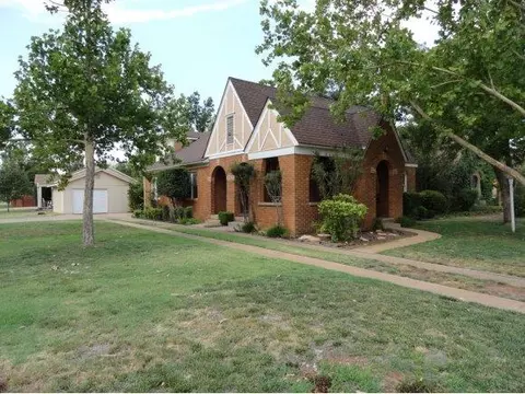 826 E Cypress, Altus, OK 73521 photo 12