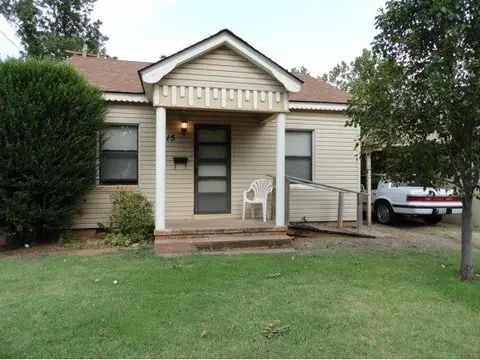 826 E Cypress, Altus, OK 73521 photo 13
