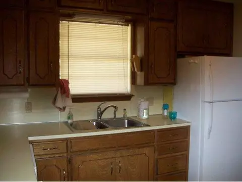 2300 Pawnee, Altus, OK 73521 photo 3