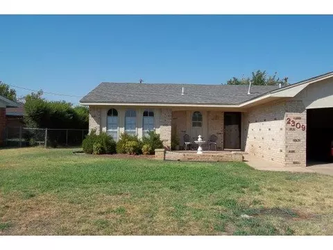 2309 Pawnee, Altus, OK 73521 photo 1