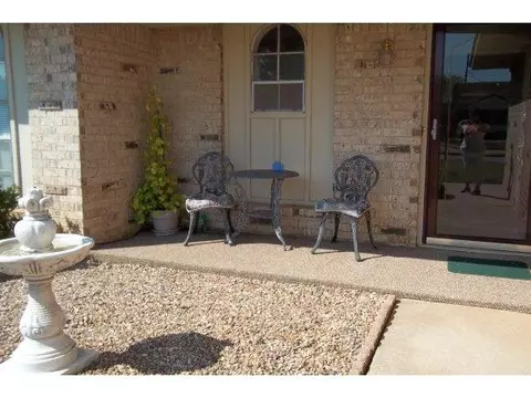 2309 Pawnee, Altus, OK 73521 photo 2