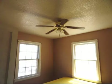 1041 E Pecan, Altus, OK 73521 photo 8
