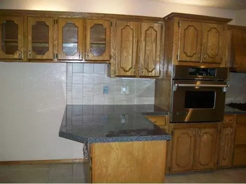 211 A St, Olustee, OK 73560 photo 3