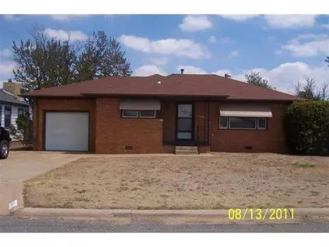 1720 Crain Dr, Altus, OK 73521 photo 1