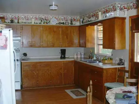 128 E Carson, Mustang, OK 73064 photo 6