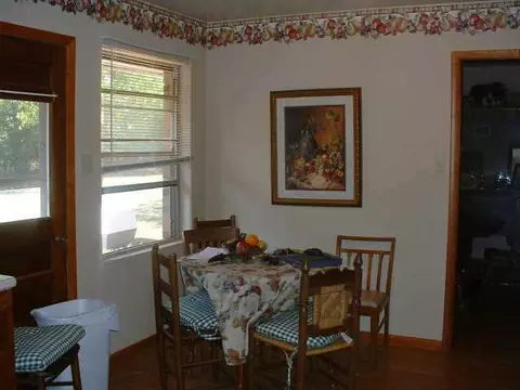 128 E Carson, Mustang, OK 73064 photo 8