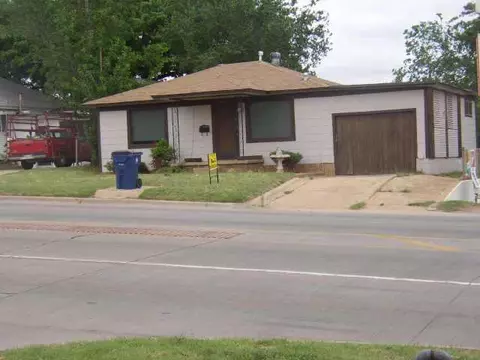 1416 E Noble, Guthrie, OK 73044 photo 1