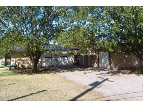 1416 E, Snyder, OK 73566 photo 4