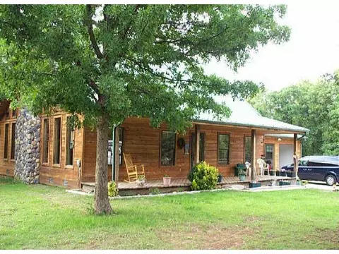 102 Shannon Dr, Mcloud, OK 74851 photo 1