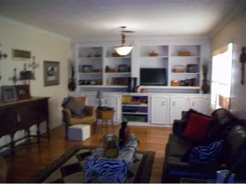 819 W C, Eldorado, OK 73537 photo 2