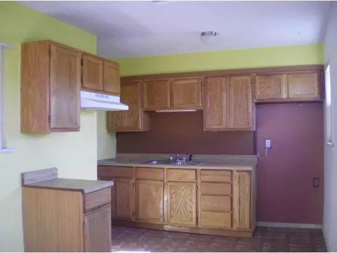 1132 E Cherry, Altus, OK 73521 photo 3