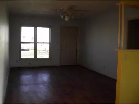 1132 E Cherry, Altus, OK 73521 photo 2