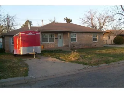 2009 Willard Dr, Altus, OK 73521 photo 2