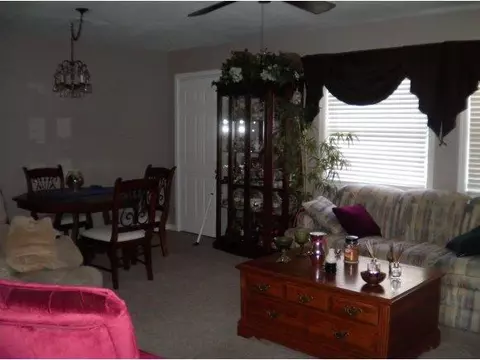 615 Vine, Altus, OK 73521 photo 3
