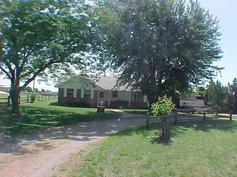 706 S Mustang Rd, Tuttle, OK 73089 photo 1