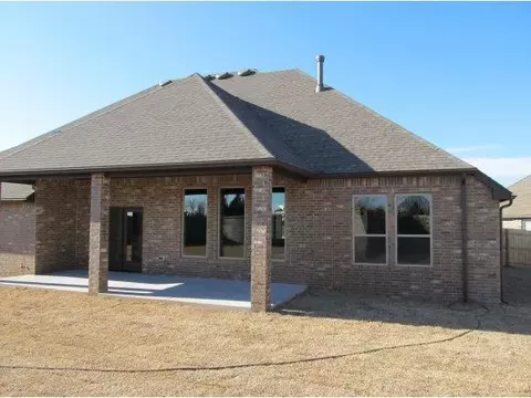 Undisclosed, Edmond, OK 73012 photo 3