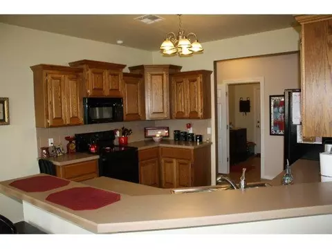 3301 Peacock, Altus, OK 73521 photo 2