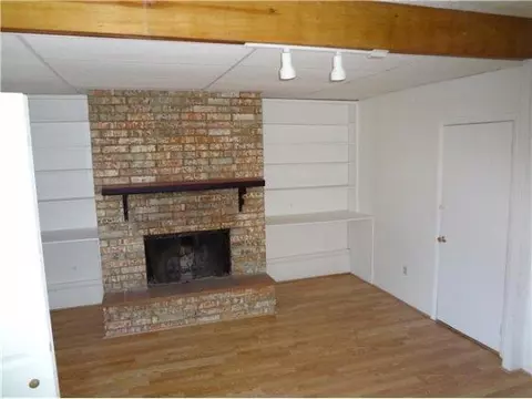 Undisclosed, Moore, OK 73160 photo 10
