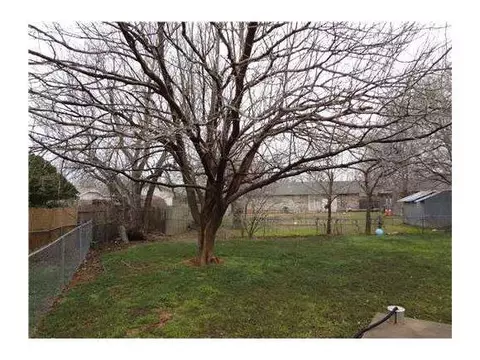 Undisclosed, Moore, OK 73160 photo 19