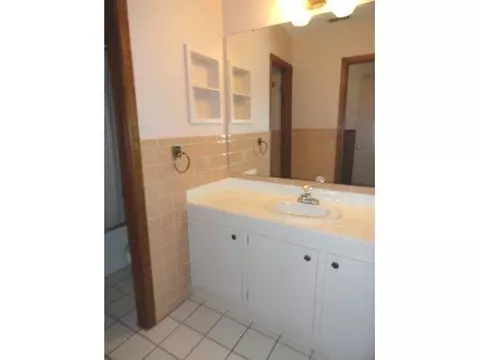 608 Cedar, Frederick, OK 73542 photo 9