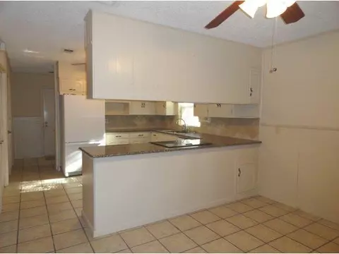 608 Cedar, Frederick, OK 73542 photo 4