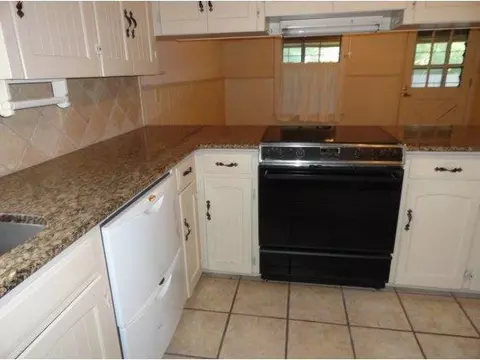 608 Cedar, Frederick, OK 73542 photo 6