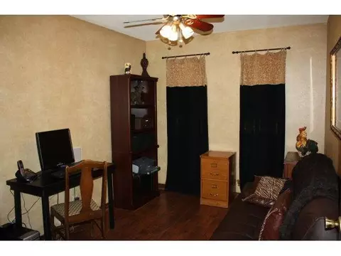 2600 Apache, Altus, OK 73521 photo 9