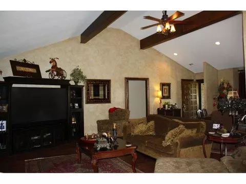 2600 Apache, Altus, OK 73521 photo 12