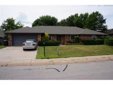 1712 Windham Ct, Norman, OK 73071 photo 1