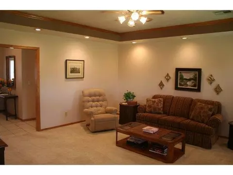 2912 Mallard Ct, Altus, OK 73521 photo 2