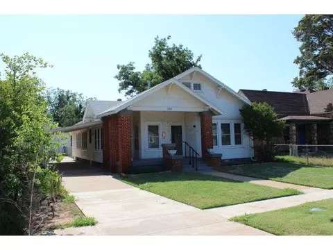 307 N Hightower, Altus, OK 73521 photo 1