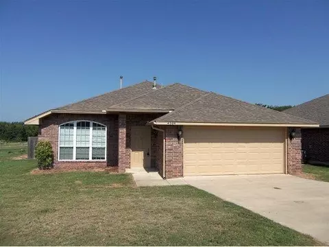 4504 Eagle Owl Dr, Norman, OK 73072 photo 1