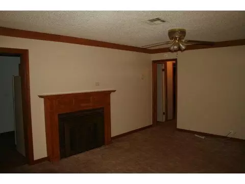 900 N Lee, Altus, OK 73521 photo 8