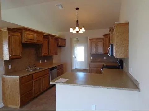 3005 White Tail Dr, Altus, OK 73521 photo 4