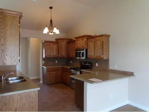 3005 White Tail Dr, Altus, OK 73521 photo 2