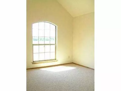 8 Trotters Ln, Mcloud, OK 74851 photo 3