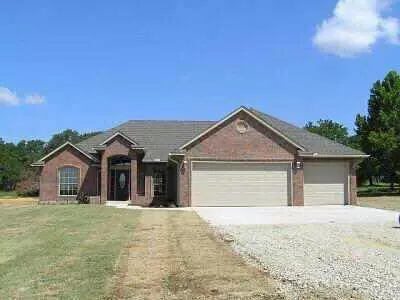 8 Trotters Ln, Mcloud, OK 74851 photo 1