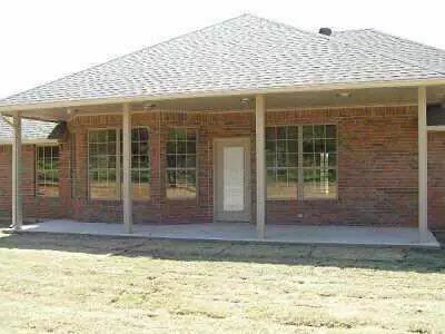 8 Trotters Ln, Mcloud, OK 74851 photo 2