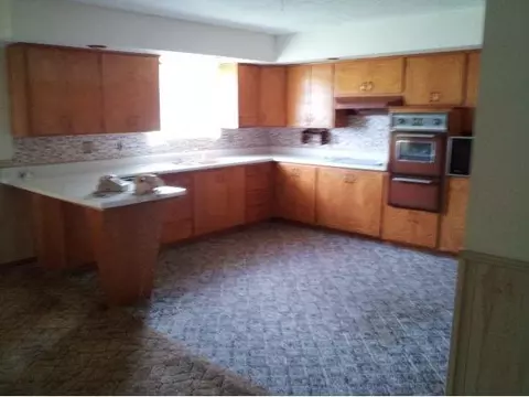 202 E Cedar, Carnegie, OK 73015 photo 3