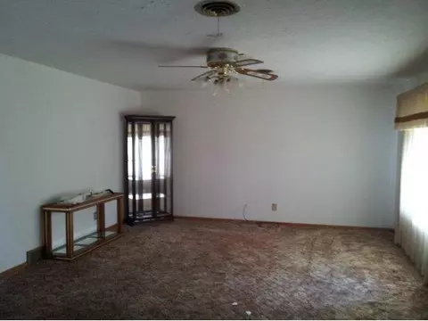 202 E Cedar, Carnegie, OK 73015 photo 4