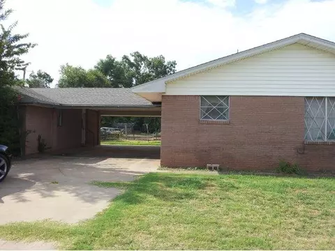202 E Cedar, Carnegie, OK 73015 photo 5