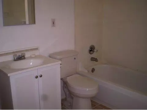 227 E 227 12 Daws, Norman, OK 73069 photo 5