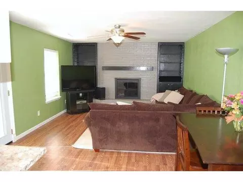 1908 Fox Ave, Moore, OK 73160 photo 4