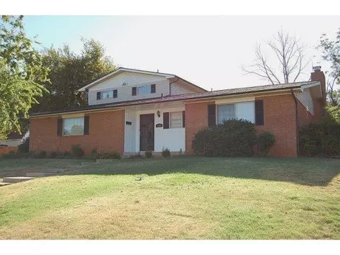 1908 Fox Ave, Moore, OK 73160 photo 2