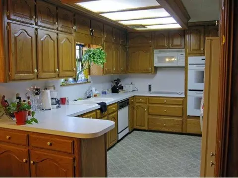 904 Windsor, Altus, OK 73521 photo 2