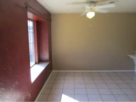 Undisclosed, Clinton, OK 73601 photo 3