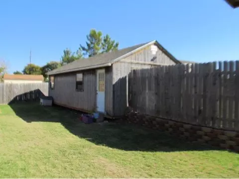 Undisclosed, Clinton, OK 73601 photo 19
